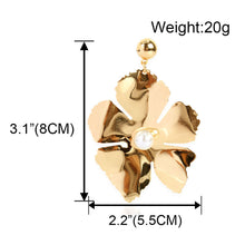 Load image into Gallery viewer, Golden Flower
