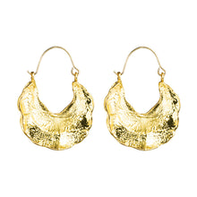Load image into Gallery viewer, Wavy Hoop Earrings
