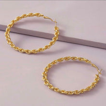 Load image into Gallery viewer, Chain Link Hoops
