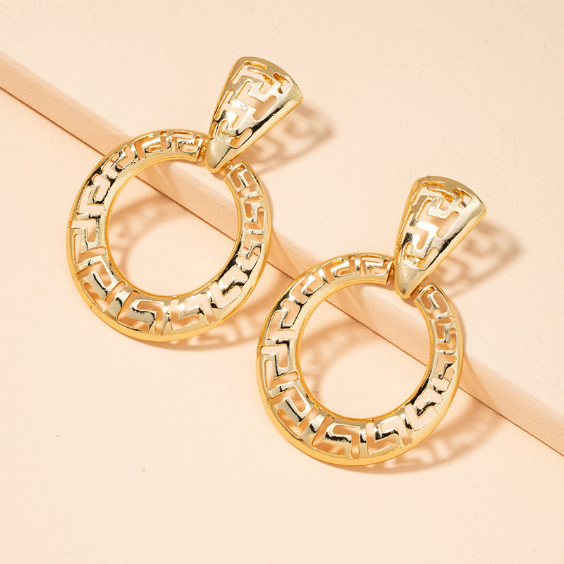 Retro Fashion Golden Circle Earrings