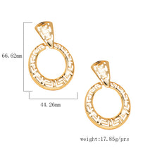 Load image into Gallery viewer, Retro Fashion Golden Circle Earrings

